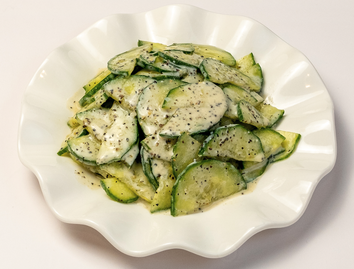 Cucumber Salad With Yogurt 酸奶黄瓜沙拉.