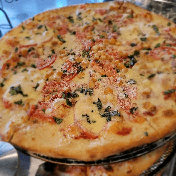 Pollo Fresca Pizza.