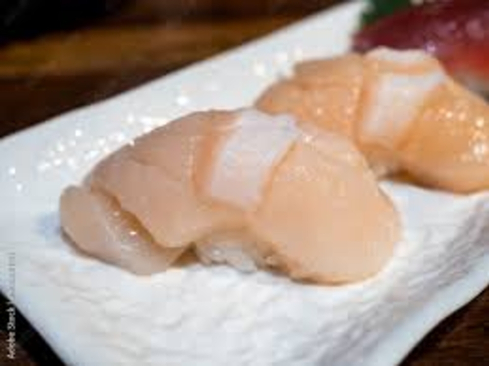 1 Pc Sushi "Hotate" Scallop.
